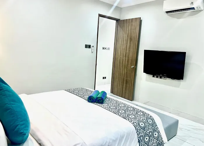 The Bay Sunflower 4*